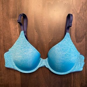 Victoria’s Secret light blue bra